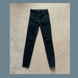 American Eagle High Rise Jeans!